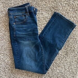 American Eagle Slim Straight Jean - Size 4